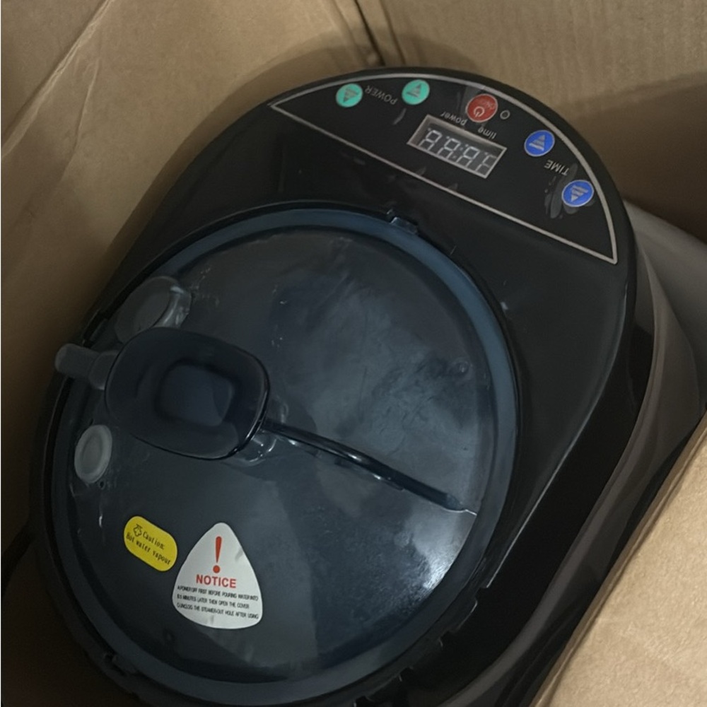 Black Digital Rice Cooker